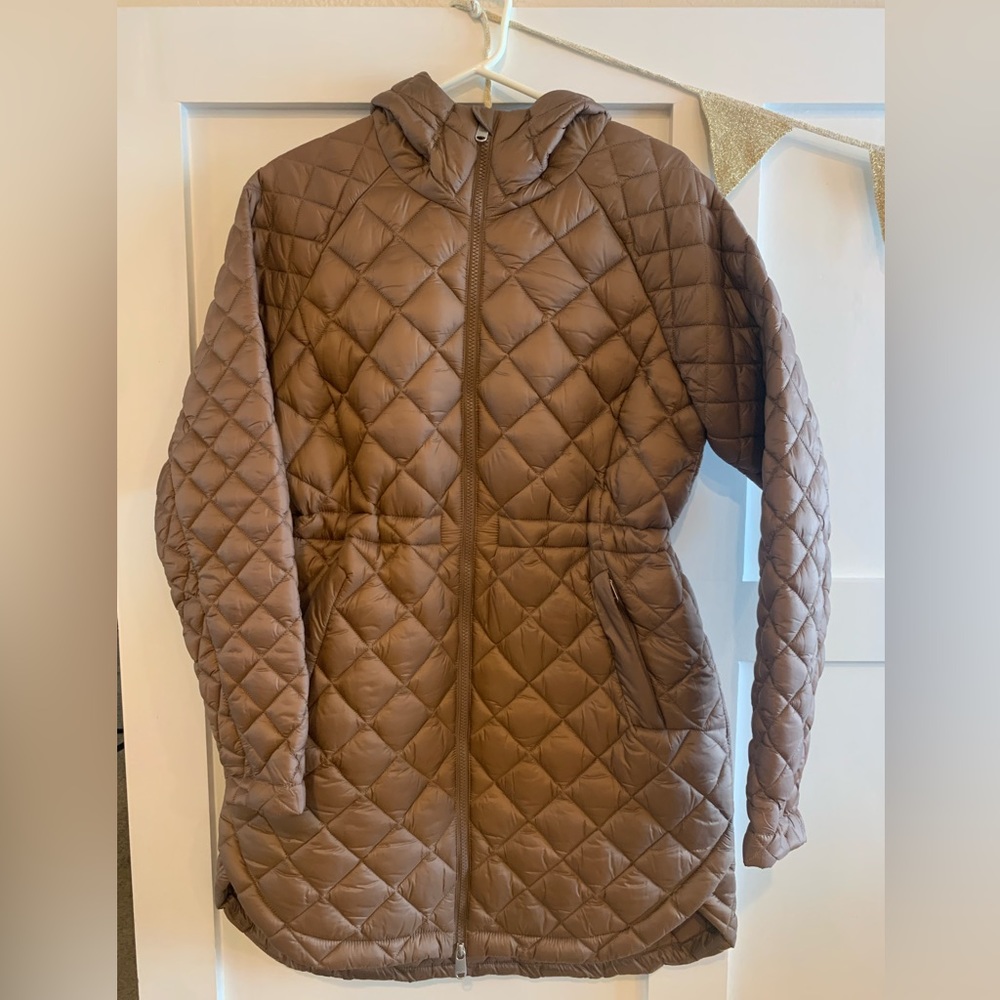 Athleta Whisper Featherless Puffer Parka